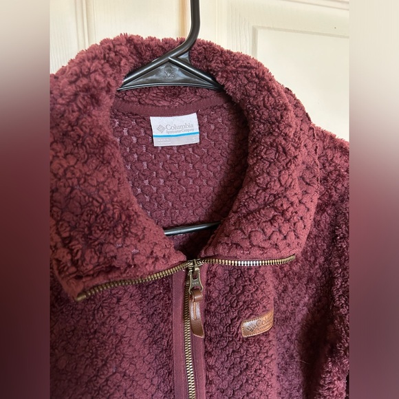 Columbia maroon woman’s full-zip fleece - Picture 2 of 3